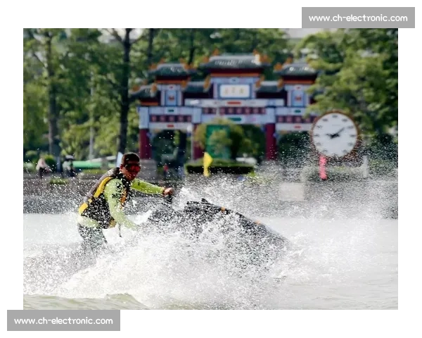 极速水上竞速挑战赛打造极限速度与激情的夏日畅玩体验